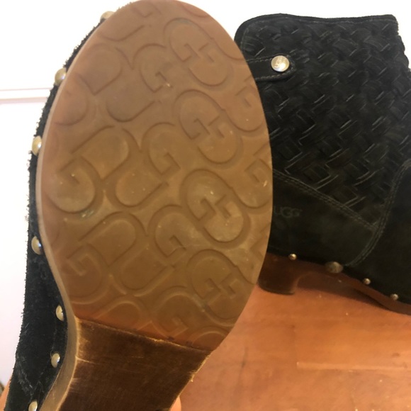 UGG Lynnea Boots Style 3361 Black Suede Leather heel Winter weaved over ankle 6 - Picture 7 of 11